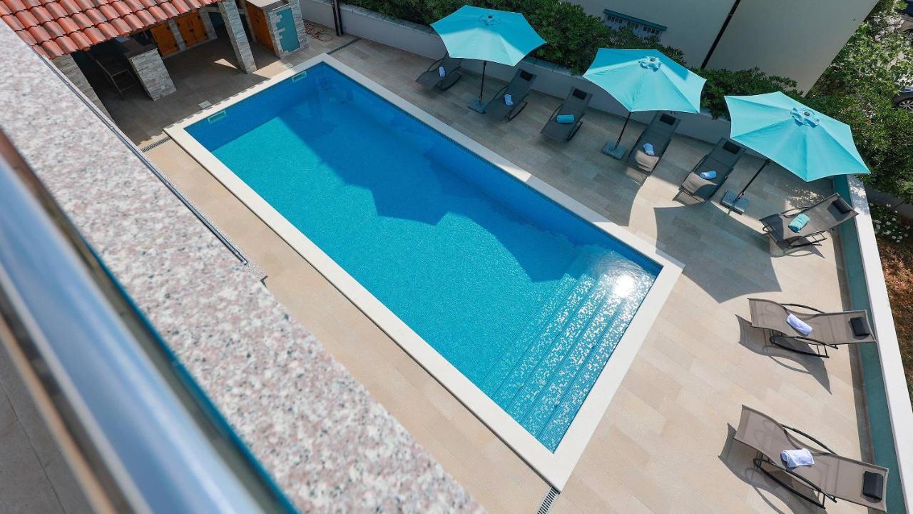 Apartmani "Villa Barbara" Novalja Exterior foto