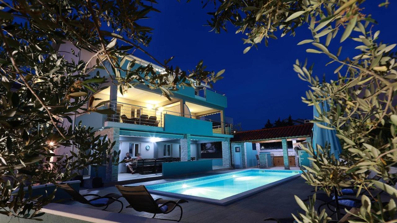 Apartmani "Villa Barbara" Novalja Exterior foto