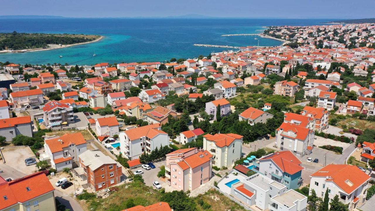 Apartmani "Villa Barbara" Novalja Exterior foto