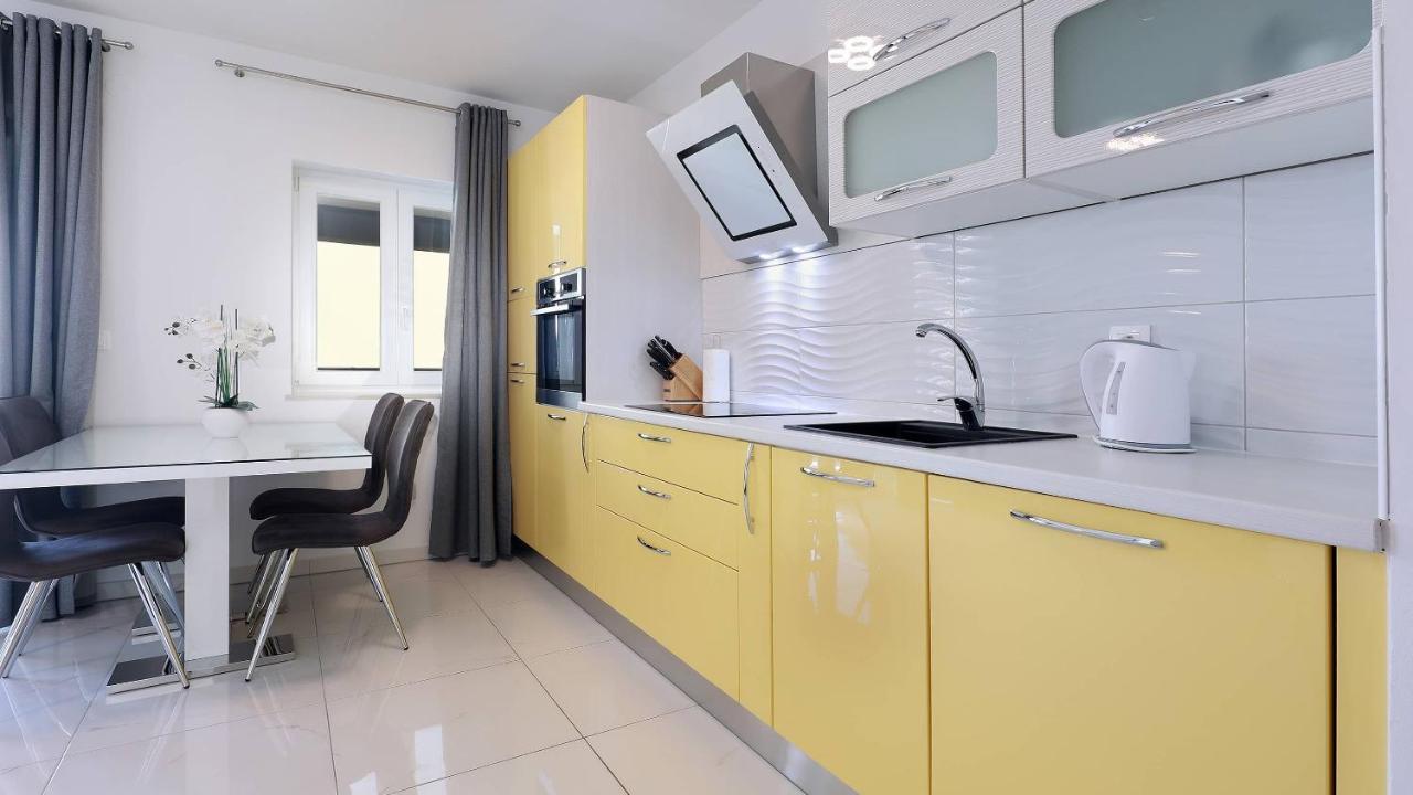 Apartmani "Villa Barbara" Novalja Exterior foto