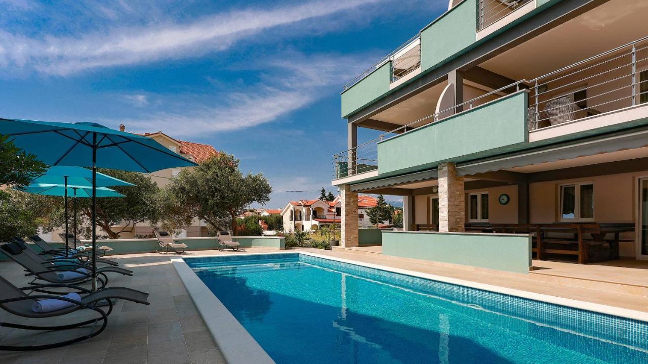 Apartmani "Villa Barbara" Novalja Exterior foto