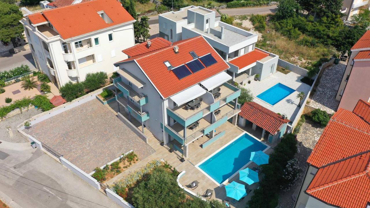 Apartmani "Villa Barbara" Novalja Exterior foto