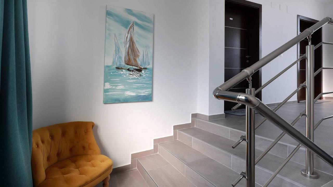 Apartmani "Villa Barbara" Novalja Exterior foto