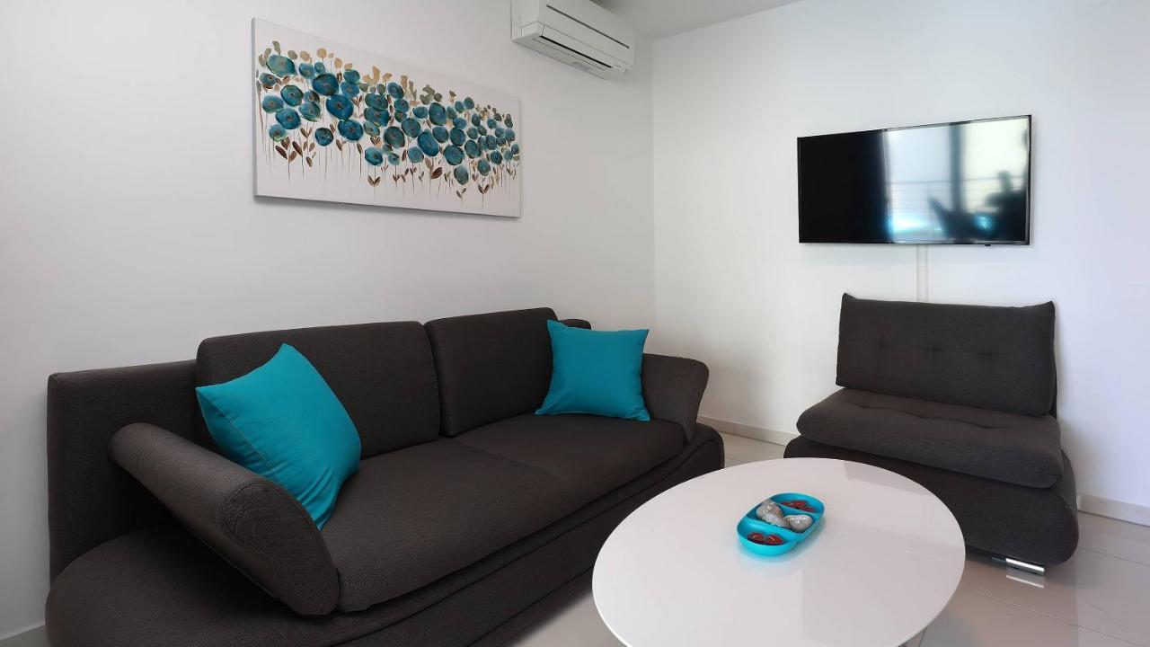 Apartmani "Villa Barbara" Novalja Exterior foto